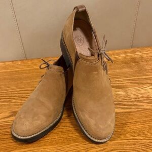 Women’s Ariat Wicklow Tan Suede Shoes - 9B